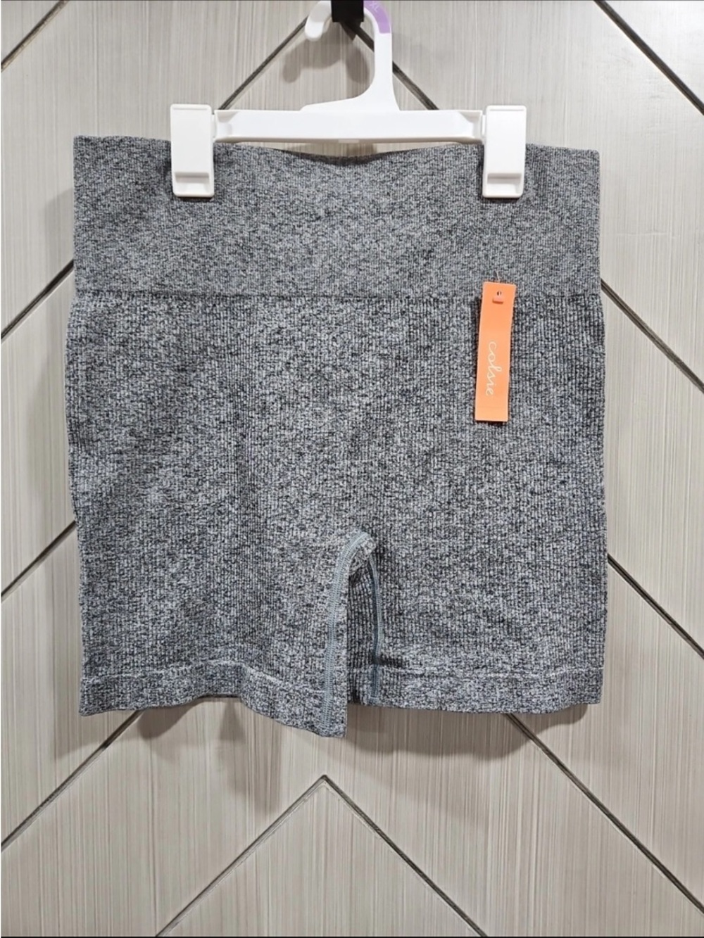 NEW Colsie Heather Gray Seamless High-Waist Bike Shorts